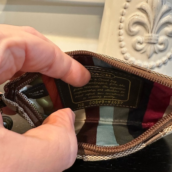 Coach Legacy Khaki Mahogany Brown Signature Stripe Wristlet Y2K Vintage - Picture 7 of 10